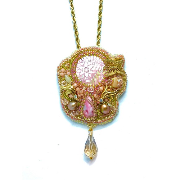 Beaded Necklace. Pink butterfly Mother of Pearl OOAK Hand Made - Picture 6 of 10